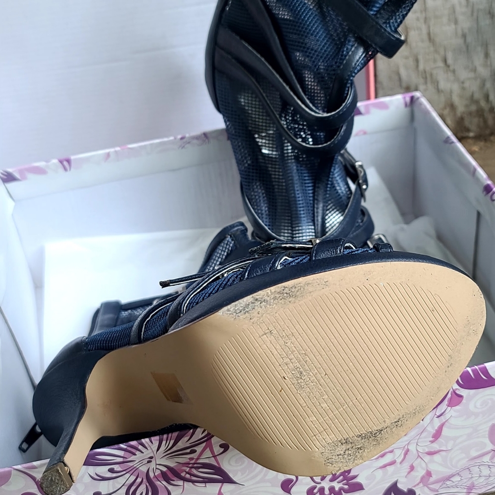 Blue Roxanne Booties by Shoedazzle sz7.5 - Picture 7 of 8